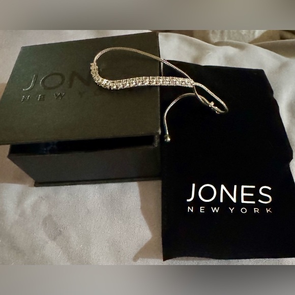 NIB Jones New York Frances Bracelet - MSRP $108 - Picture 3 of 7